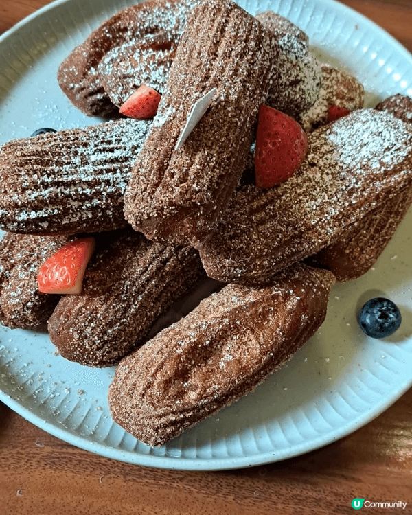 九龍城大和堂前身是中醫館現在是一間咖啡店不過我欣賞他們的甜點...