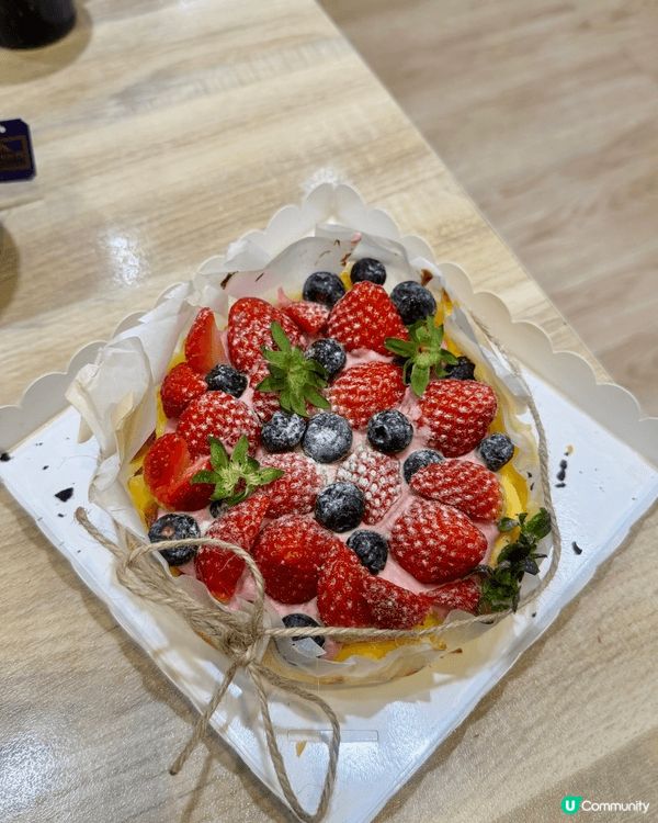 同老公放低兩個仔，第一次一齊整蛋糕，兩個仔食得好開心，都話好...