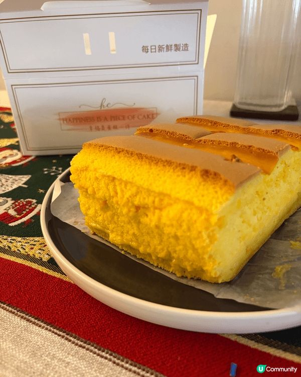 張上載的圖片是一塊古早味焦糖燉蛋蛋糕，表面呈現誘人的焦糖色澤...