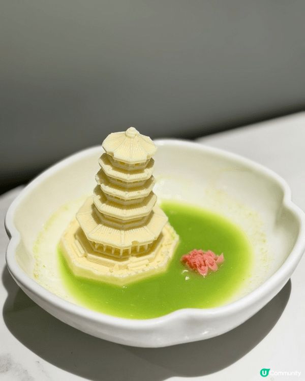 去屯門綠茶餐廳食飯，點了兩款甜品，個樣岩哂打卡