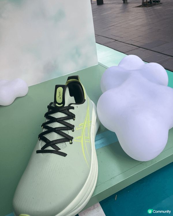 銅鑼灣Fashion Walk嘅ASICS GEL-NIMB...