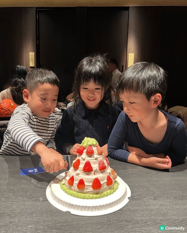 亲手做的星星人蛋白糖，插在蛋糕上，为朋友送去真挚对祝福；孩子...