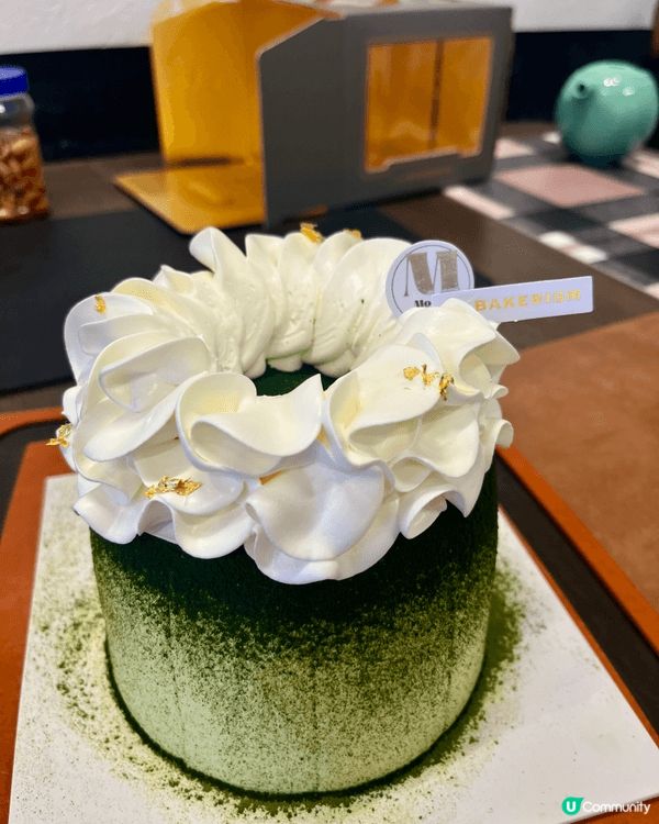 這款「 宇治抹茶麻糬忌廉蛋糕 」最迷人的地方在於其豐富的層次...