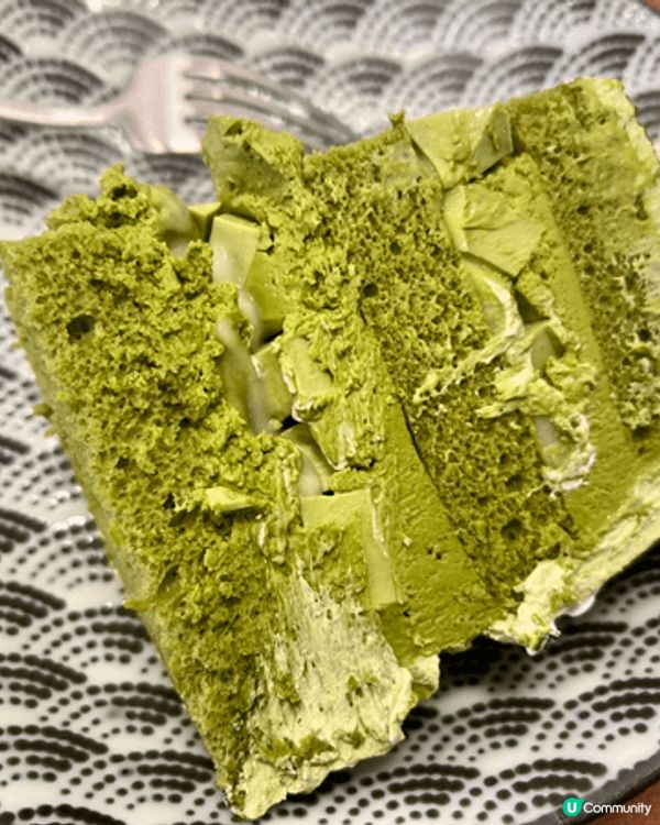 這款「 宇治抹茶麻糬忌廉蛋糕 」最迷人的地方在於其豐富的層次...