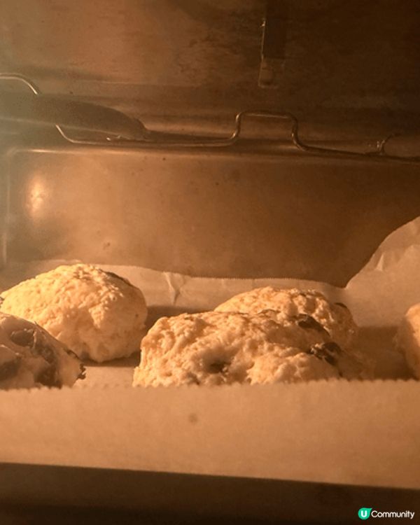 本人喜愛食甜品，閒時亦會製作不同甜品予家人朋友分享❤️
