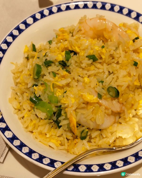 最近我去咗瑰麗冰室 (Holt's Café) 用餐，真係一...