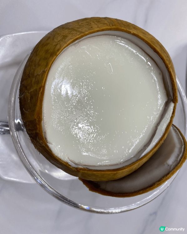 我喜愛食打卡食物有牛油曲奇、榴蓮薄餅、椰皇燉蛋白，雖然有時都...