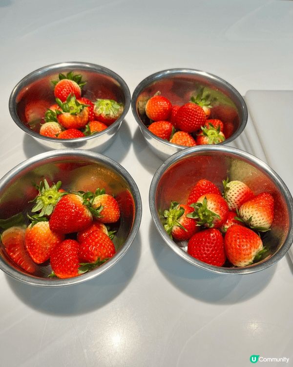 日前朋友生日，一齊去整個獨一無二又至愛嘅士多啤梨蛋糕🎂🍓，記...
