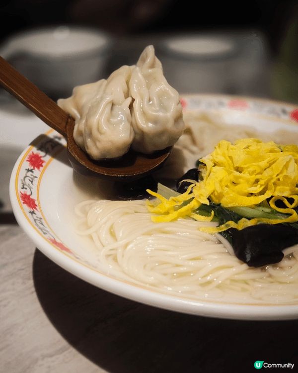 荃灣上海名居的午餐好抵食，五十八蚊就有碗麵及飲品，唔使加一及...