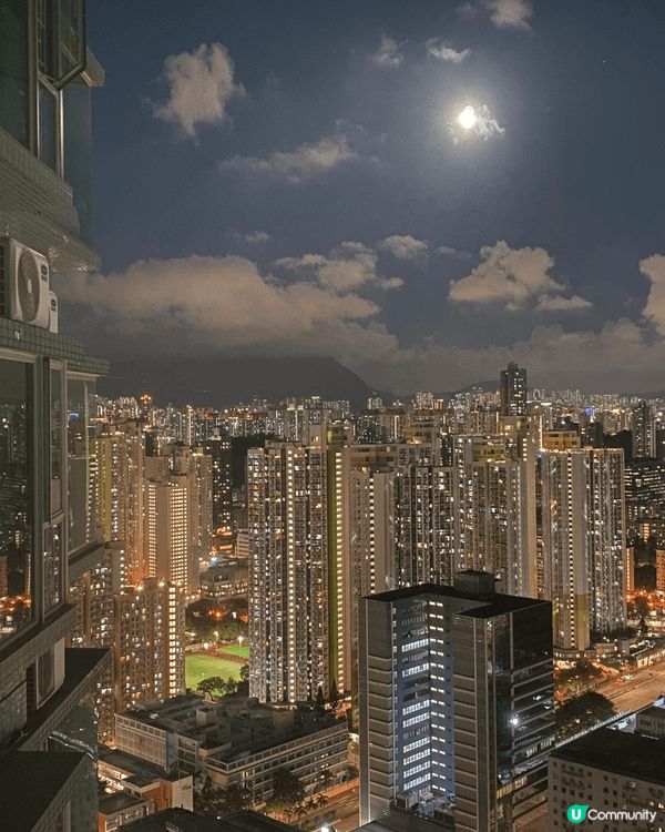 放假外遊放電打卡，泡温泉，賞夜景，休閑享受生活