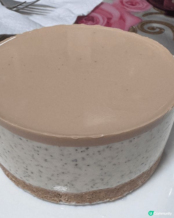 首先係前2日突然想清雪櫃整既椰汁戚風蛋糕。