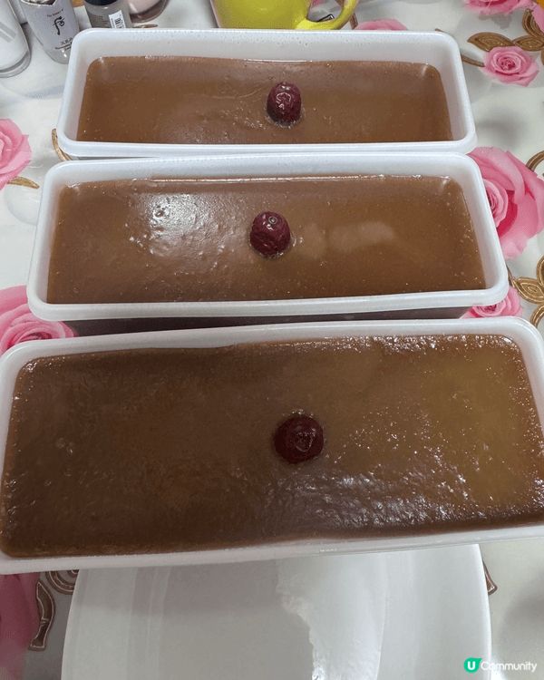 首先係前2日突然想清雪櫃整既椰汁戚風蛋糕。