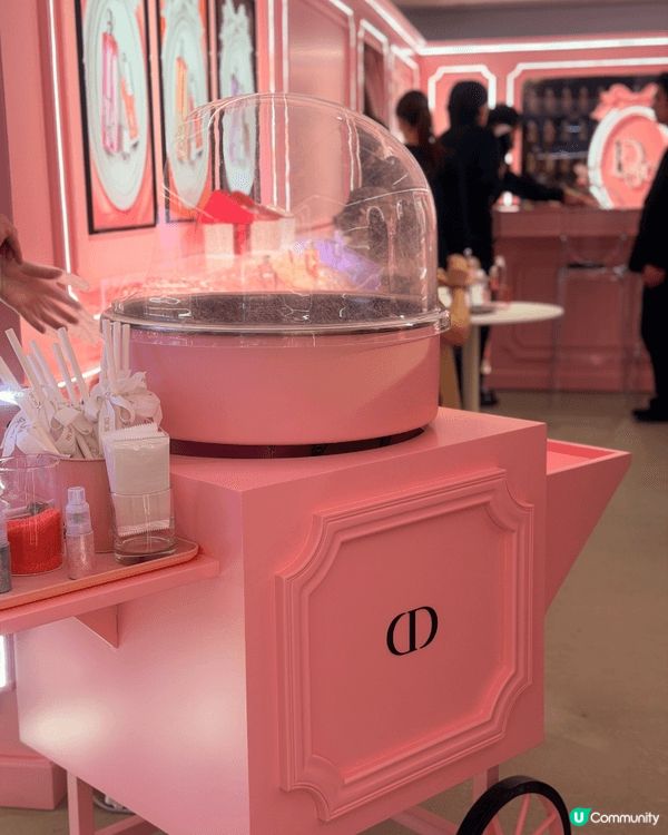 Dior 誠邀大家來到充滿巴黎風情的「Dior Addict...