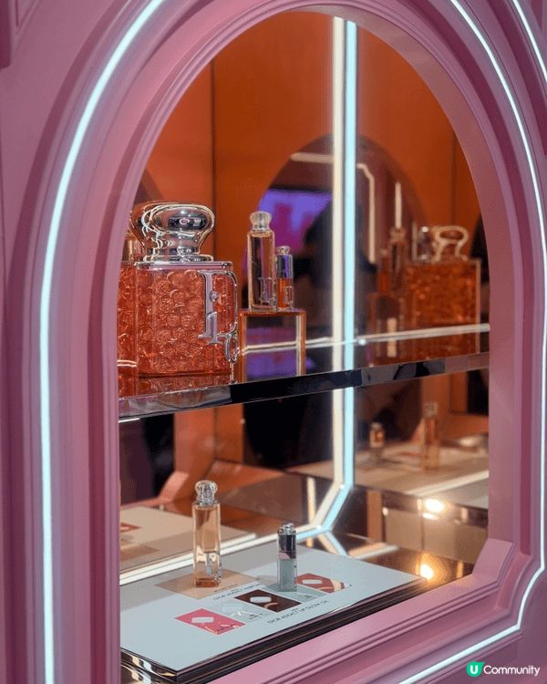 Dior 誠邀大家來到充滿巴黎風情的「Dior Addict...