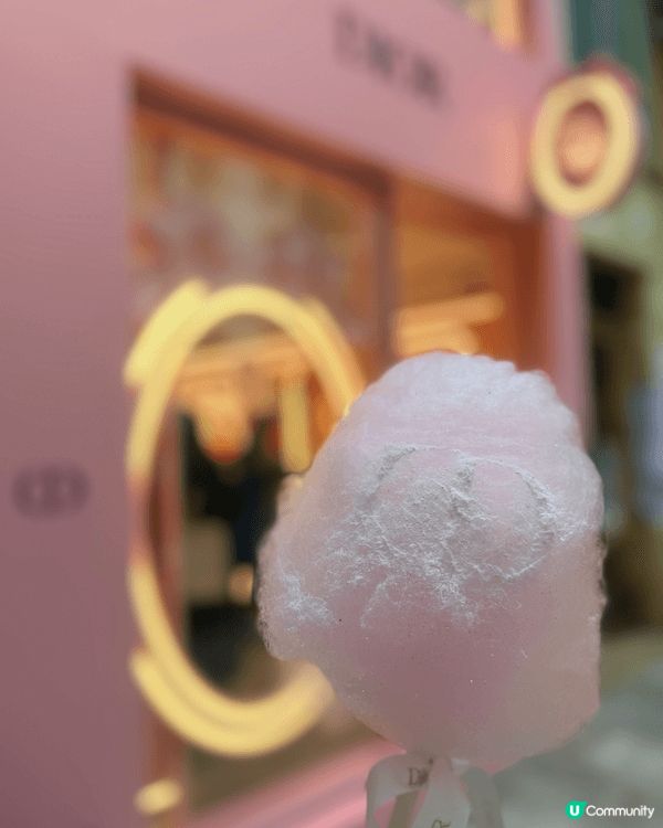 Dior 誠邀大家來到充滿巴黎風情的「Dior Addict...