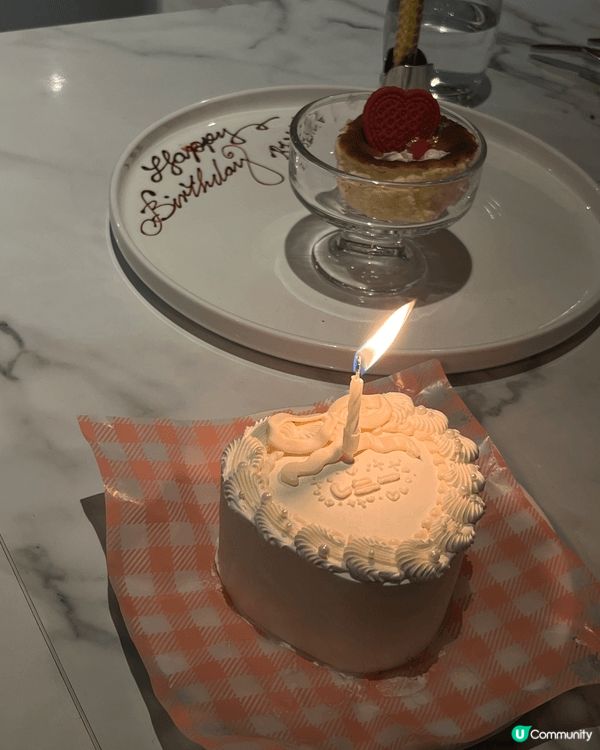 近排食過嘅甜品🤍有網店蛋糕、black coffee 窩夫、...