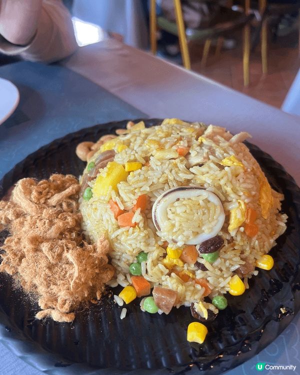 揸車但又唔想周圍搵車位食飯，黎元朗泰東就岩啦，佢地有自己既停...