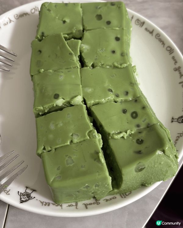 Viva 芒果蛋糕有芒果牛乳味，質地綿密軟滑，整體味道很好。...