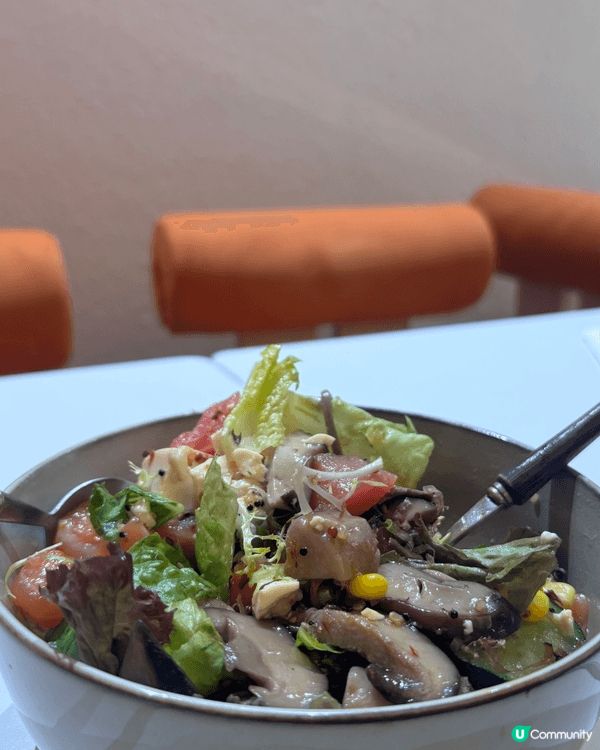 係銅鑼灣試咗間叫Poking嘅夏威夷魚生飯，真心驚喜！我同朋...