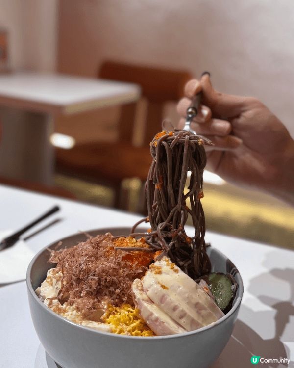 係銅鑼灣試咗間叫Poking嘅夏威夷魚生飯，真心驚喜！我同朋...