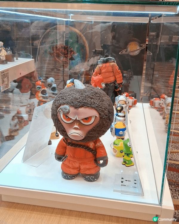 潮玩館，很多本地創作的IP玩具，大人小朋友都啱玩！