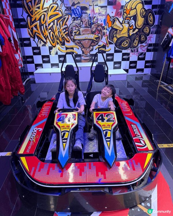 深圳東門玩卡丁車的最佳選擇就是「東門町歡樂城」，這是一座五層...