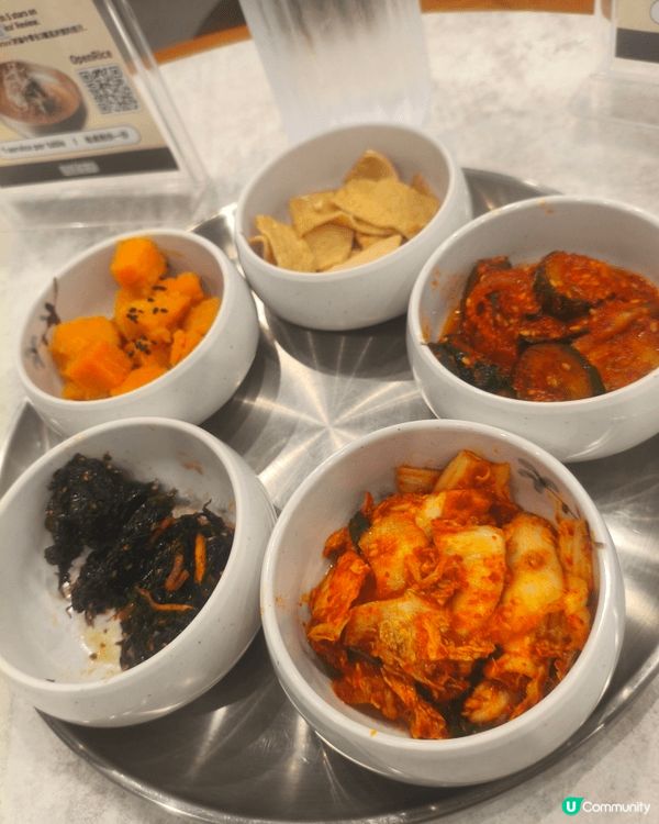 韓國人🇰🇷主理嘅連鎖韓國菜，保留韓國小食任添嘅傳統！泡菜係帶...