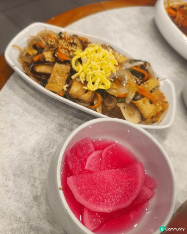 韓國人🇰🇷主理嘅連鎖韓國菜，保留韓國小食任添嘅傳統！泡菜係帶...