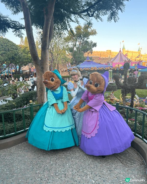 香港迪士尼情人節特別角色組合