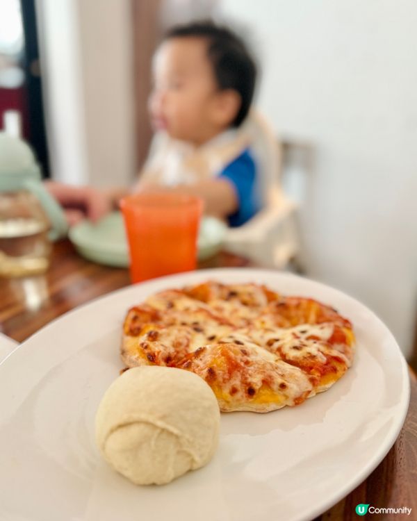 8歲以下免費兒童餐！