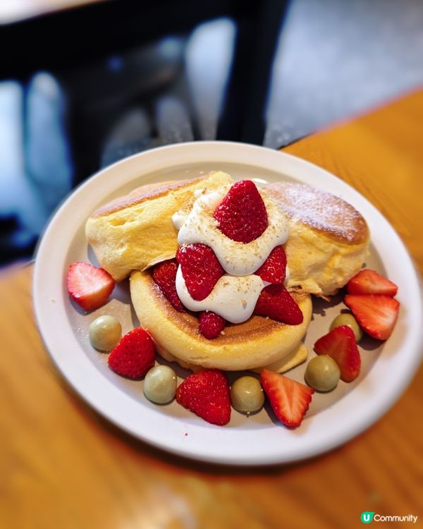 🍓士多啤梨開心果奶凍梳乎厘班戟😍打卡一流