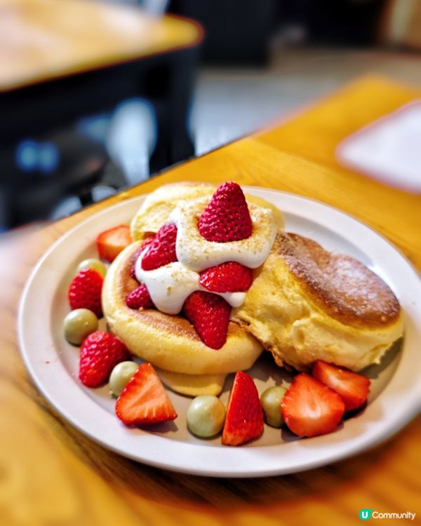 🍓士多啤梨開心果奶凍梳乎厘班戟😍打卡一流