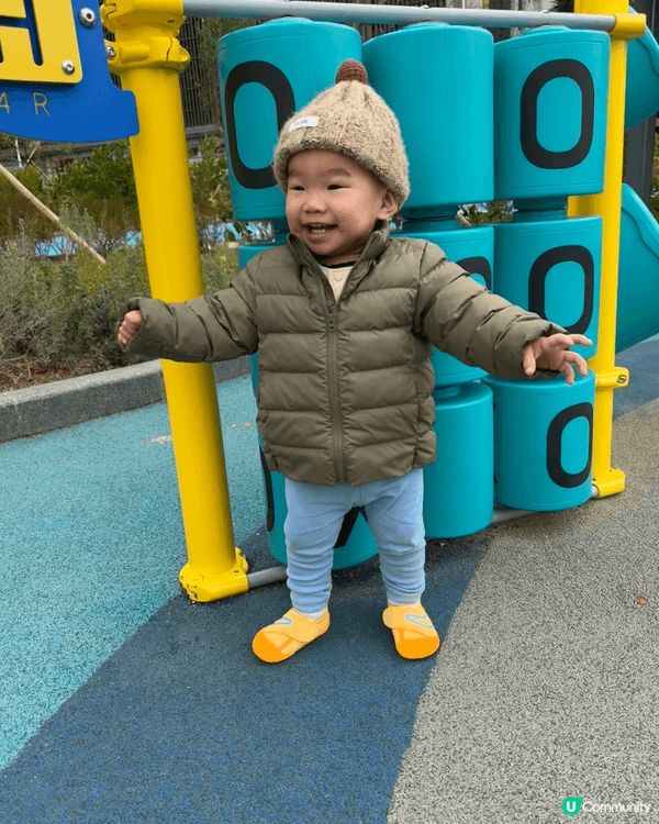 小朋友去新開既將軍澳南公園玩，超開心，適合唔同年紀既bb 
