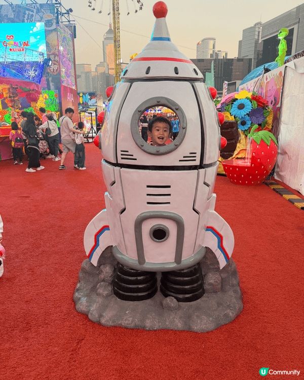 係AIA嘉年華瘋狂打卡拍照，是非常不錯的親子活動！