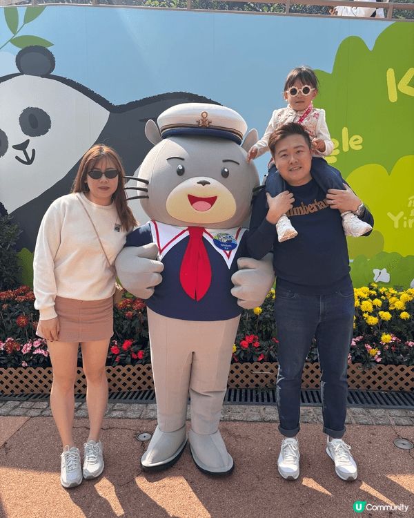我們和女兒一同參加不同的工作坊，體驗不同的活動，去海洋公園探...