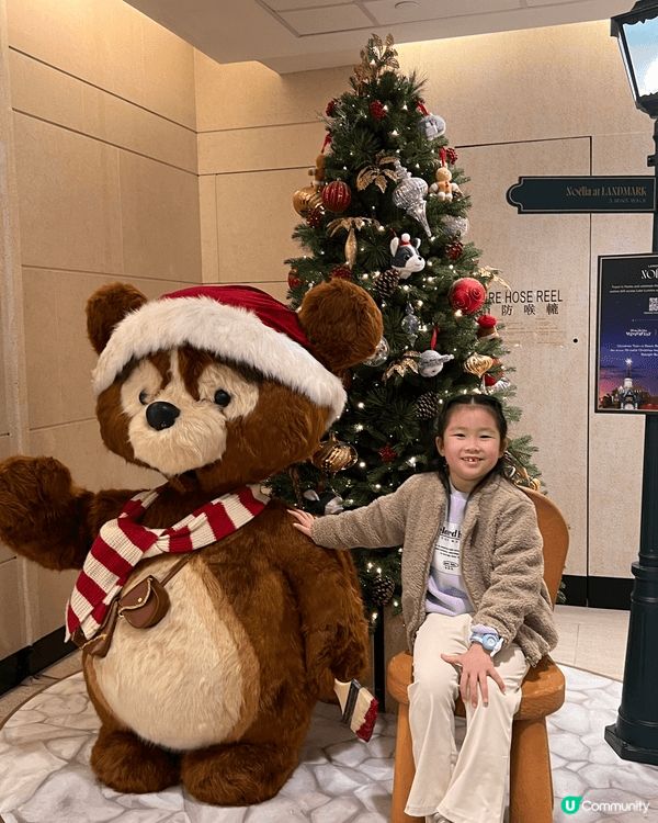 每次放假/每逢節日都會帶女兒周圍遊走不同的景點，希望把她的成...