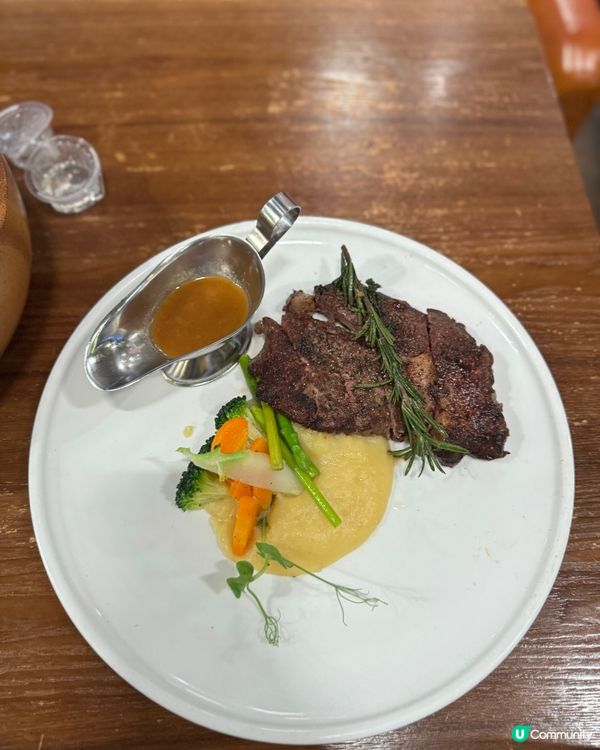 ⛳️ 荔枝角隱世！邊食邊打波！🥤