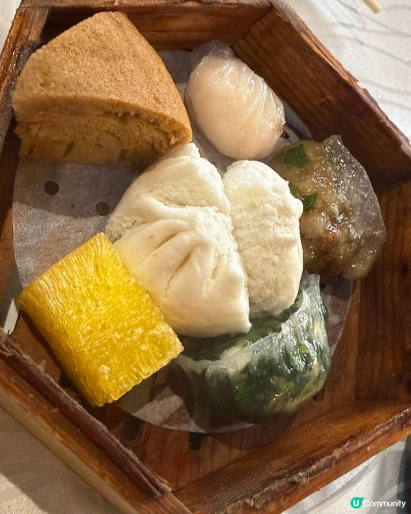 新年約朋友飲茶，聚會傾吓偈，派吓利是