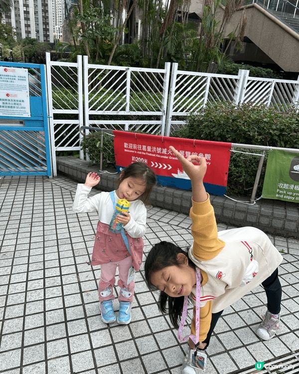 新年期間，當然要帶住啲小朋友出去行返個大運，於是初三嗰日就帶...