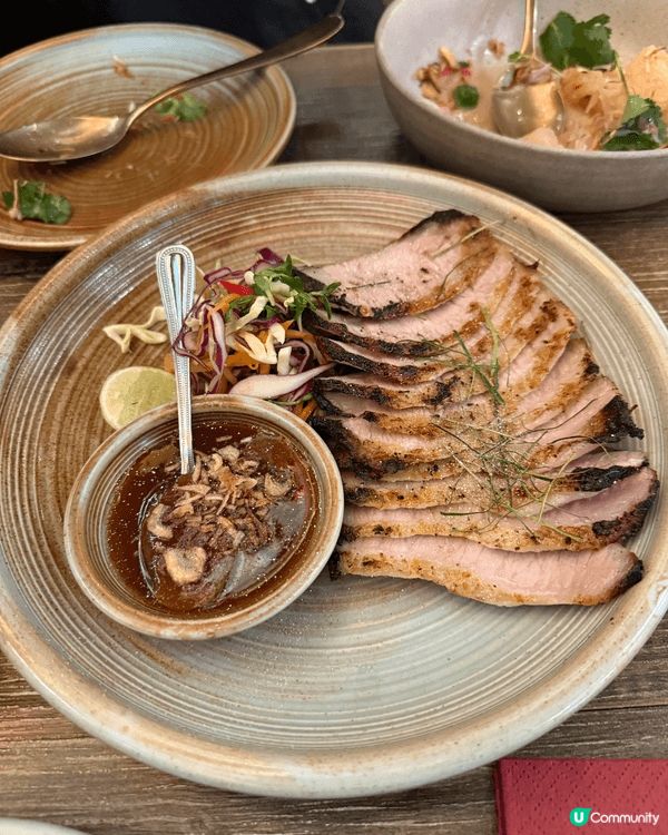 特色越南菜，豬頸肉好好食，臘味雞肉飯好有特色，但軟糯可口。前...