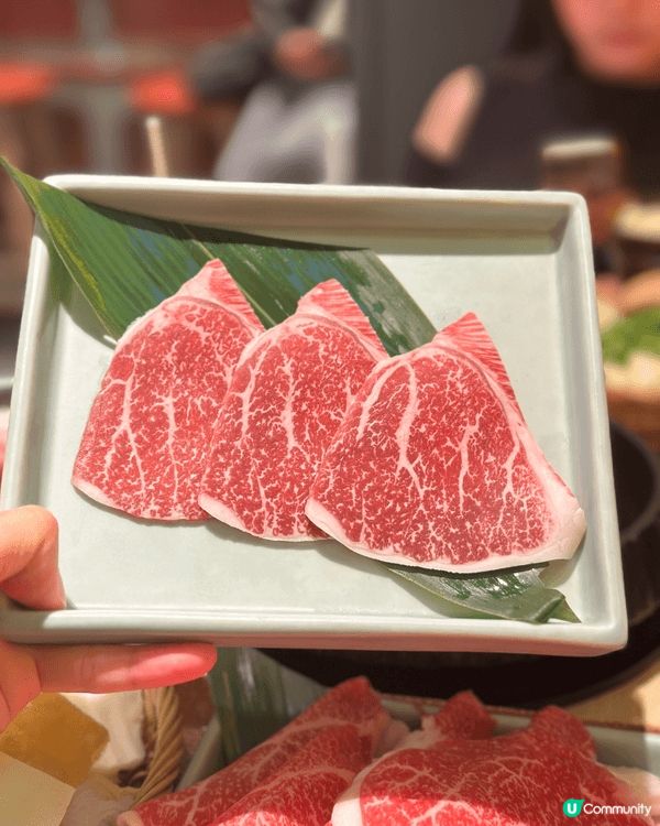 尖沙咀「壽喜・關西」係香港人最喜愛嘅關西風格壽喜燒，餐廳樓底...