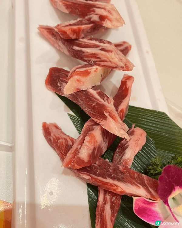 韓牛大叔，原條活鰻魚燒烤，條魚仲郁黎郁去，值得一試
