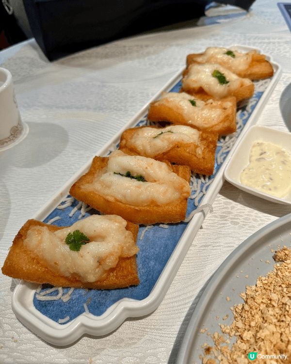 佐敦老字號中菜 — 神燈海鮮酒家，「星洲麥皮蝦」，蝦殼外層鋪...