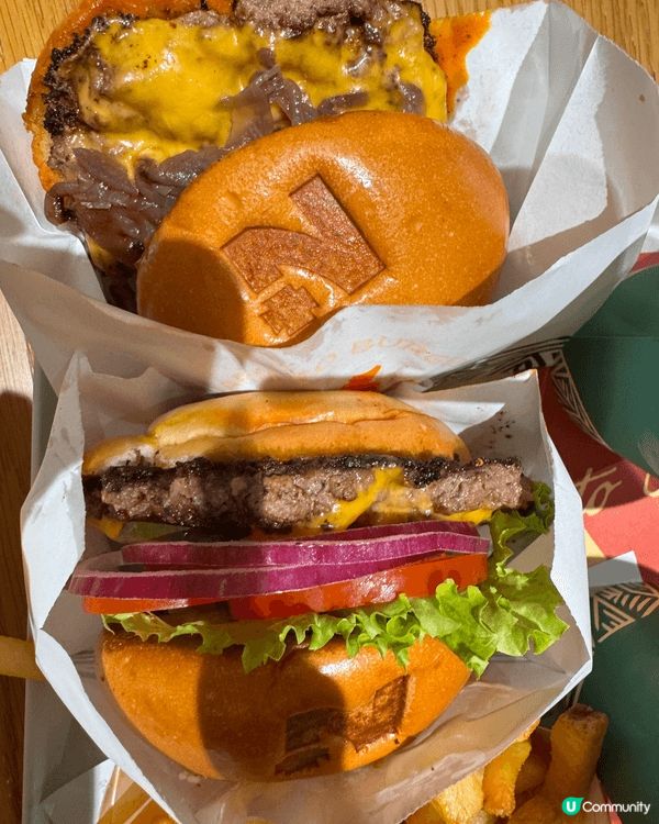 灣仔利東街既N+burger, 上星期第一次食，真心唔錯！焦...
