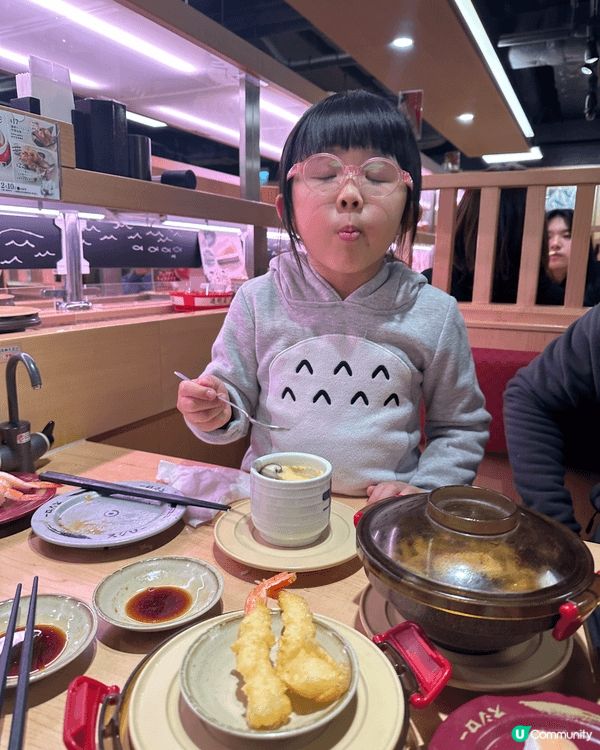 我們一家喜歡在週日或假期出動到處玩到處吃美食，民以食為天，吃...