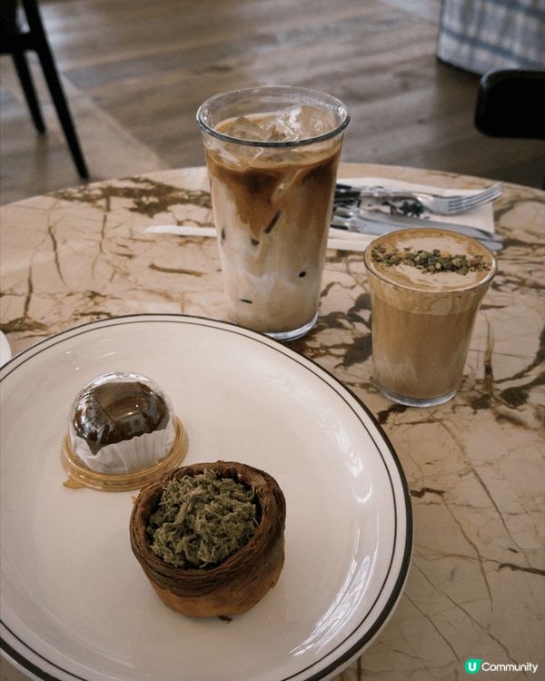 呢間Cafe超有feel～招牌法式吐司鬆軟綿密，淋滿蜜糖超治...