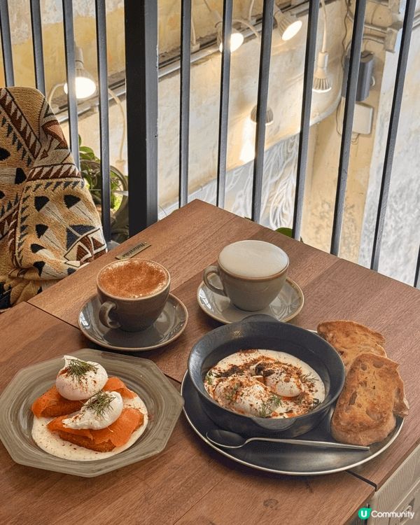 平時去Cafe都係食嘅open toast多數係用sourd...