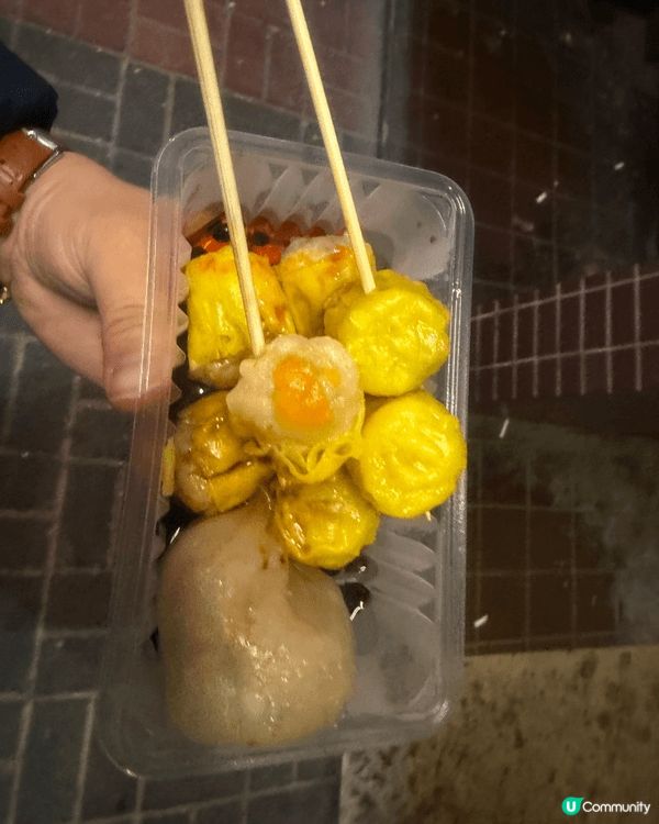 呢幾日經過觀塘，見到好多人排隊原來就係傳說中嘅駿運士多，即刻...