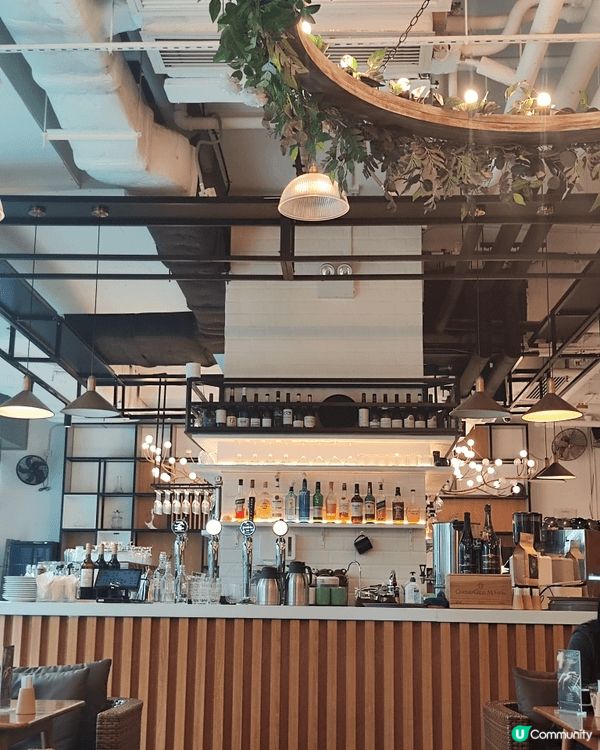 喺觀塘嘅GAVI，真係一間西餐廳界嘅世外桃源！🍽️ 室內環境...