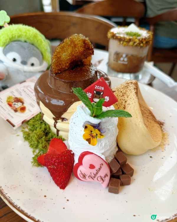 甜品cafe初體驗😍🍰💕 ｜ 杜拜朱古力梳乎厘絕了！💖🍫😋